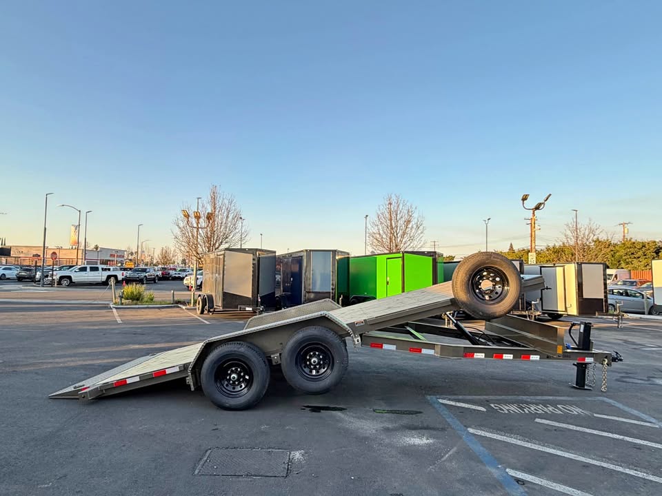 2026 Load Trail 83x20ta rapid loader tilt deck