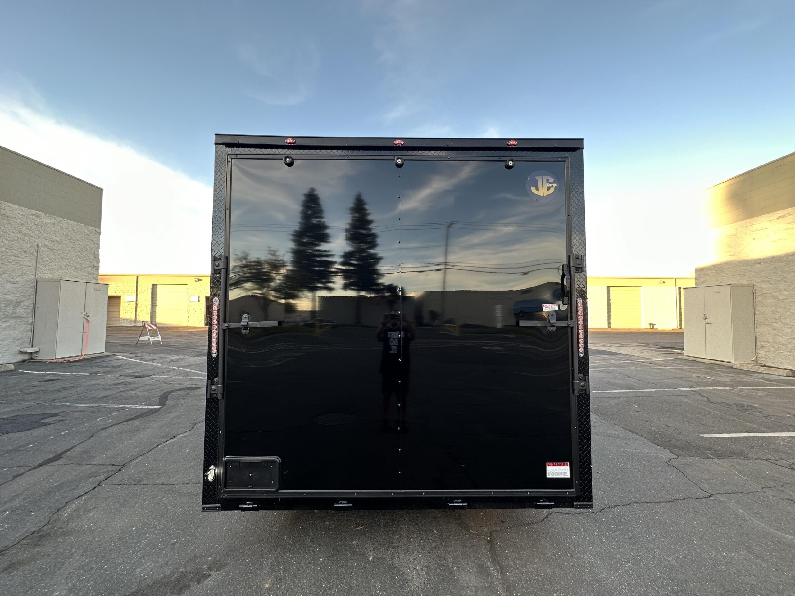 2025 Maximum Cargo Enclosed Car Hauler Cargo Trailer 8.5x18TA