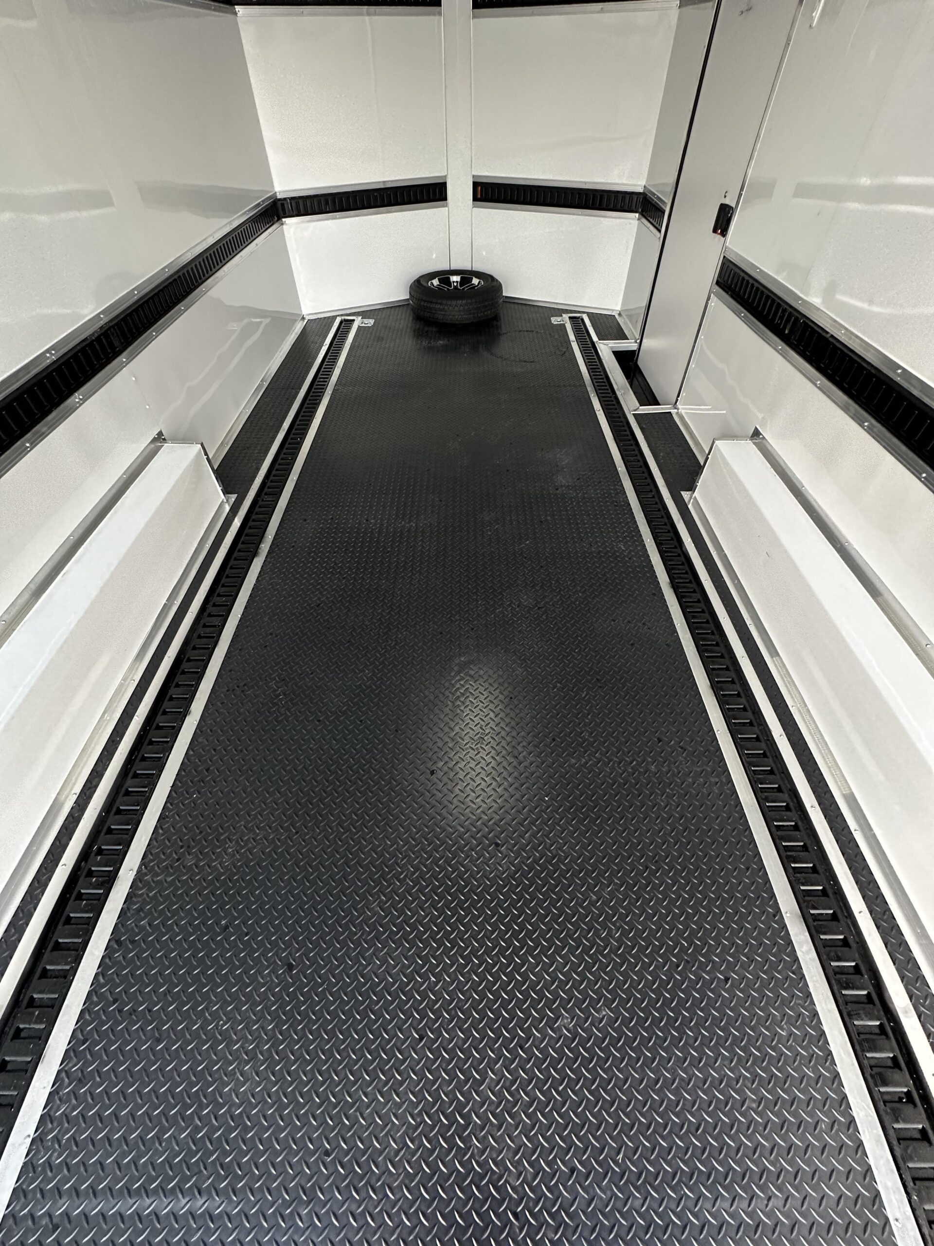 2025 Maximum Cargo Enclosed Car Hauler Cargo Trailer 8.5x18TA