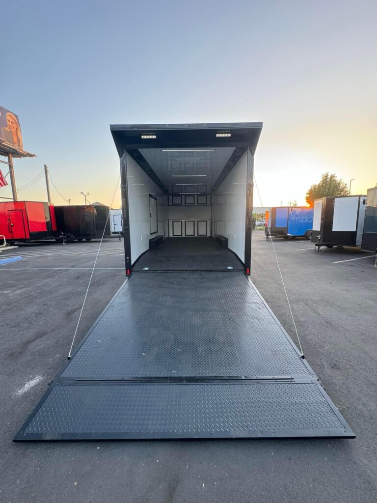 2025 Maximum Cargo 8.5x26TA RACE READY