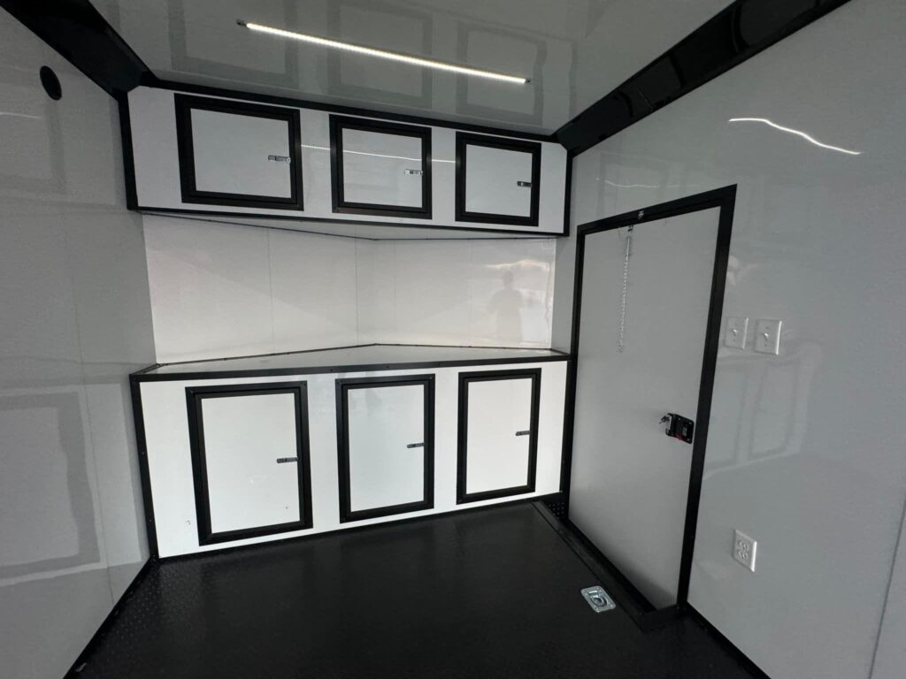 2025 Maximum Cargo 8.5x26TA RACE READY