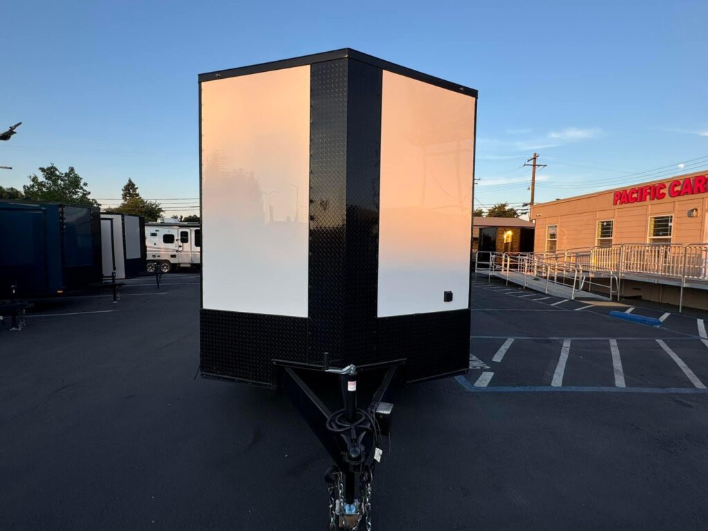 2025 Maximum Cargo 8.5x26TA RACE READY