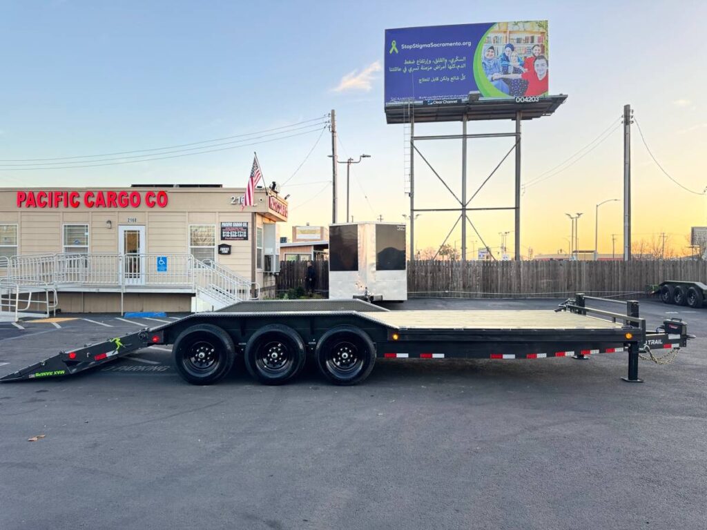 2025 Load Trail Equipment Trailer 102x24 Triple Axle 21K GVWR