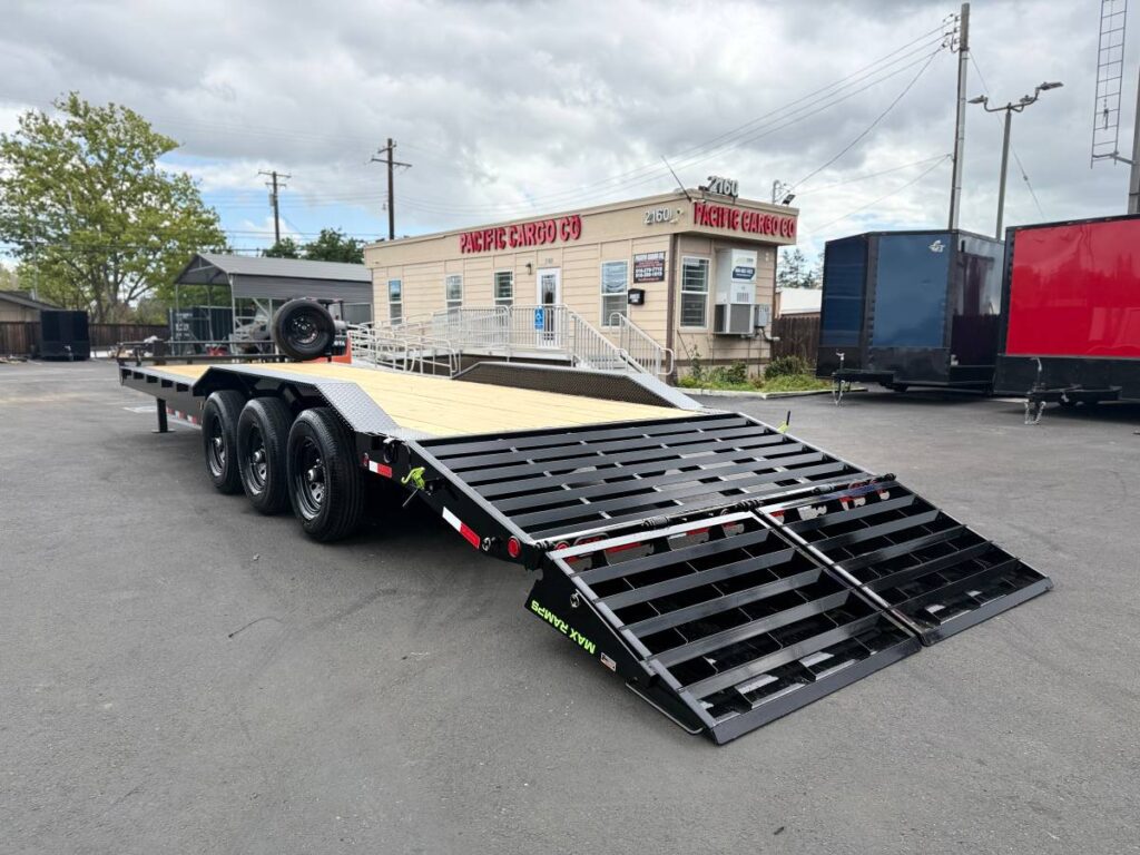 2025 Load Trail Equipment Trailer 102x26 Triple Axle 21K GVWR