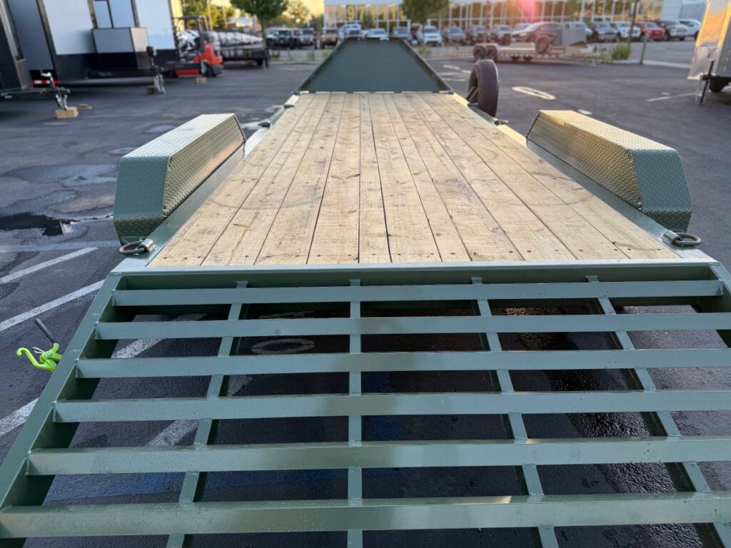 2025 Load Trail Equipment Trailer 83x22 14000GVWR