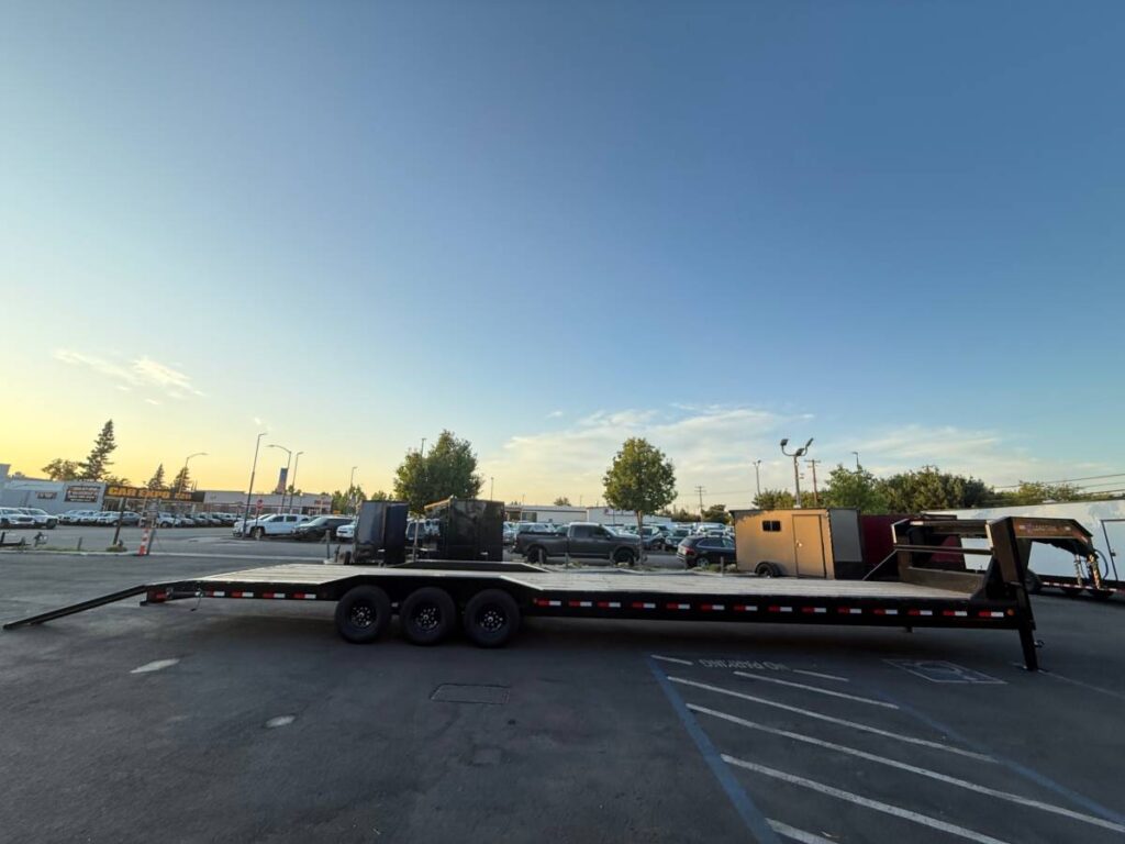 2025 Load Trail Equipment Trailer 102x40 Triple Axle 21KGVWR Gooseneck