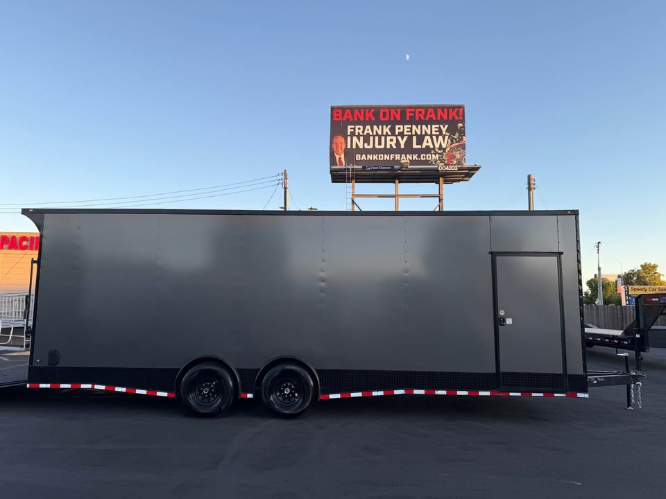 2025 Enclosed Carhauler Toyhauler 8.5x26ta utility cargo trailer