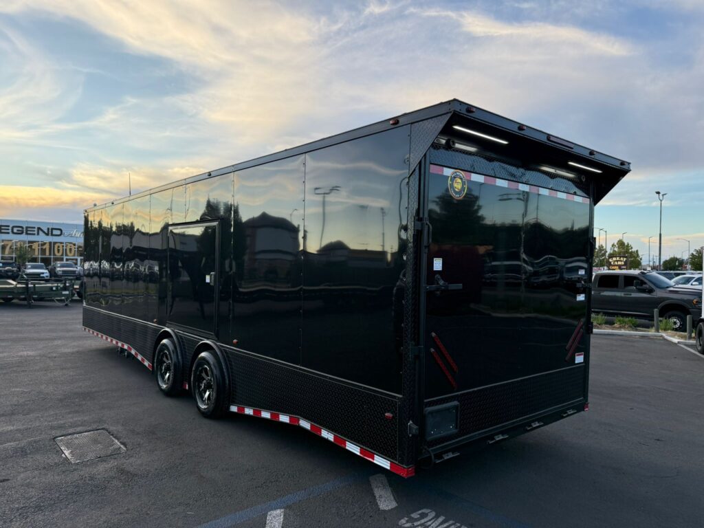 2025 8.5X28 Enclosed Cargo trailer / Toyhauler