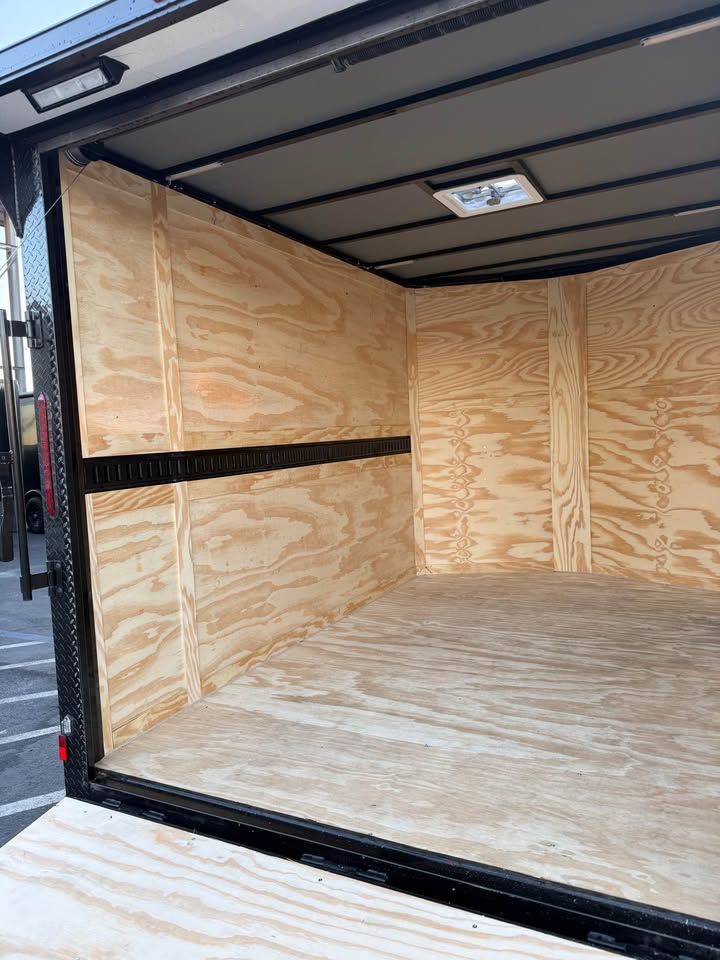 2025 AWT 7x10SA Enclosed Cargo Trailer