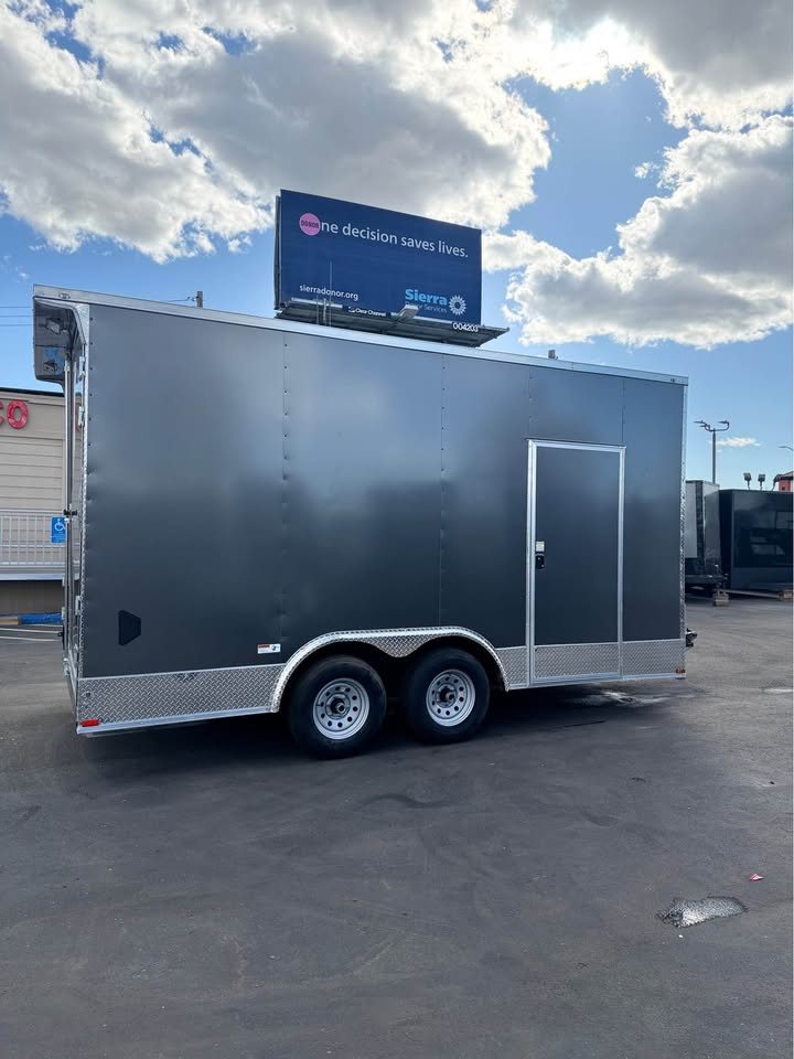 2026 Enclosed Carhauler Toyhauler 8.5x16TA