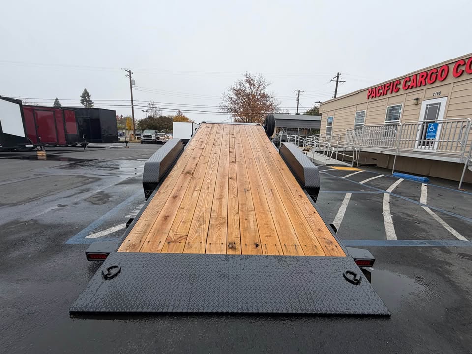 2026 Load Trail 83x22ta rapid loader tilt deck