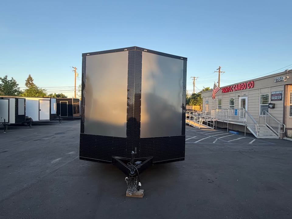 2026 Enclosed Carhauler Toyhauler 8.5x28ta utility cargo trailer