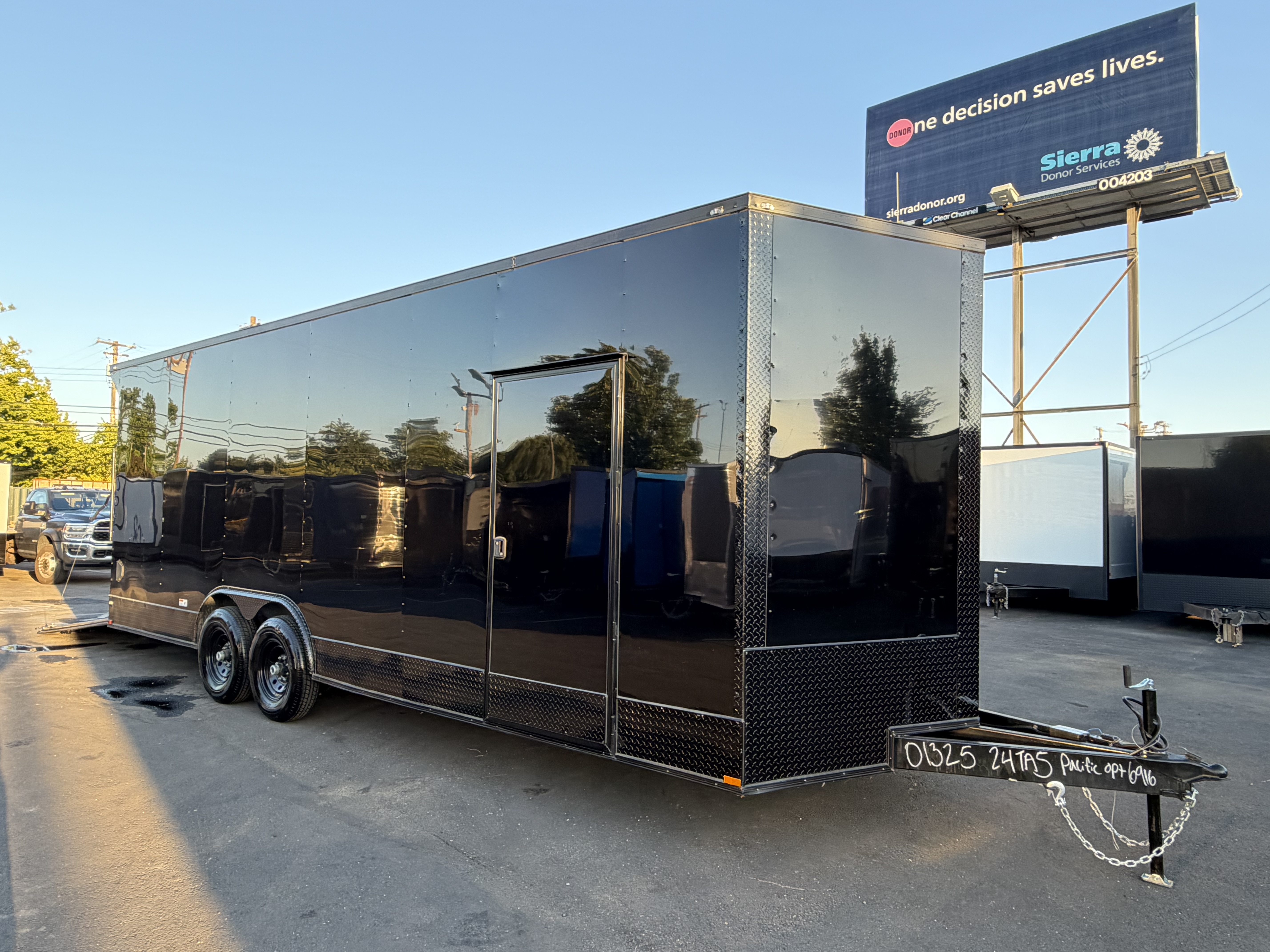 2026 8.5x24 TA 2026 Panther Cargo 8.5x24TA Carhauler Toyhauler Black — photo 1 of 12