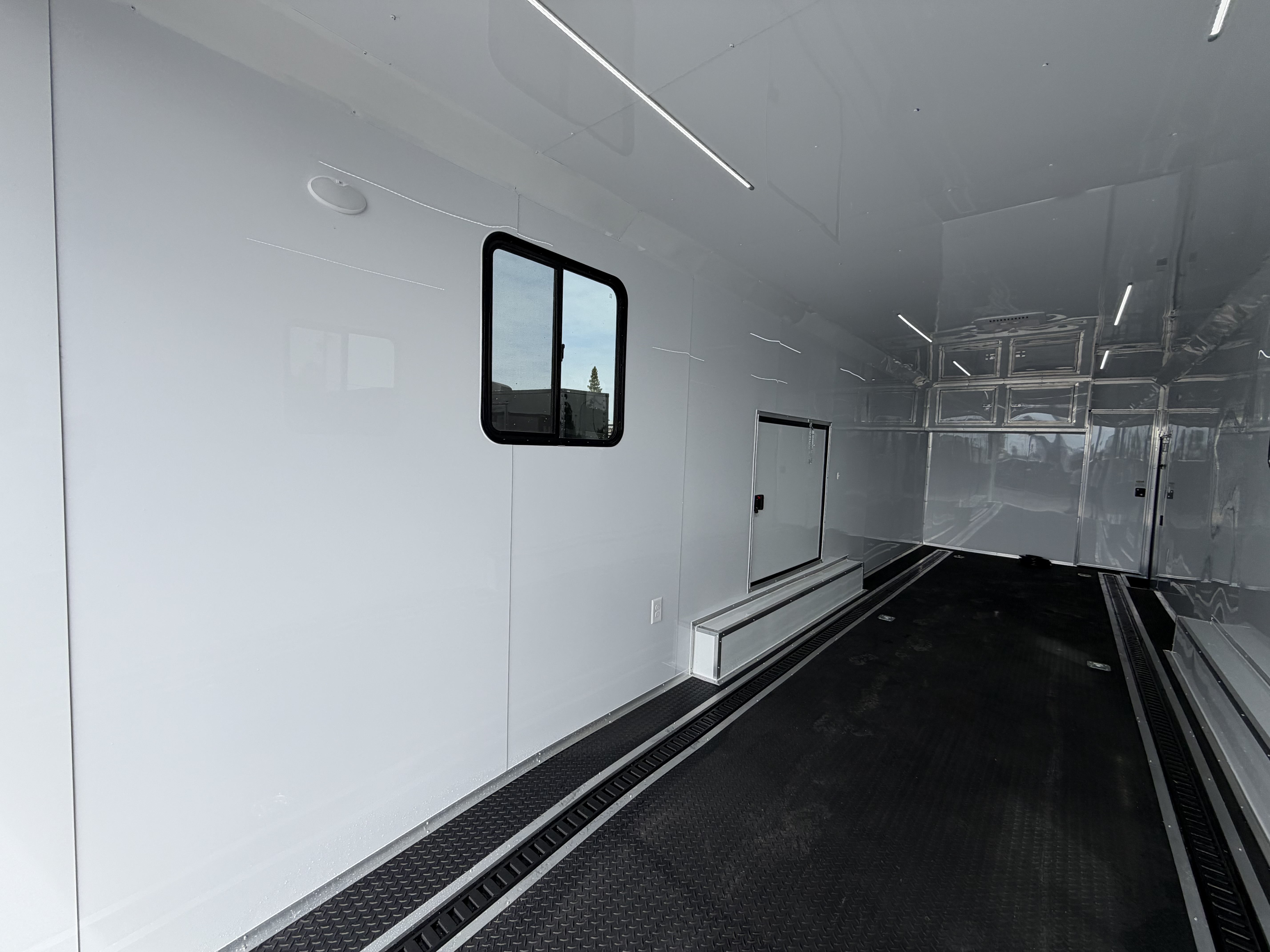 2026 8.5x36 TTA 2026 Panther Cargo 8.5x36TTA5 Race Trailer Toyhauler Charcoal — photo 14 of 17