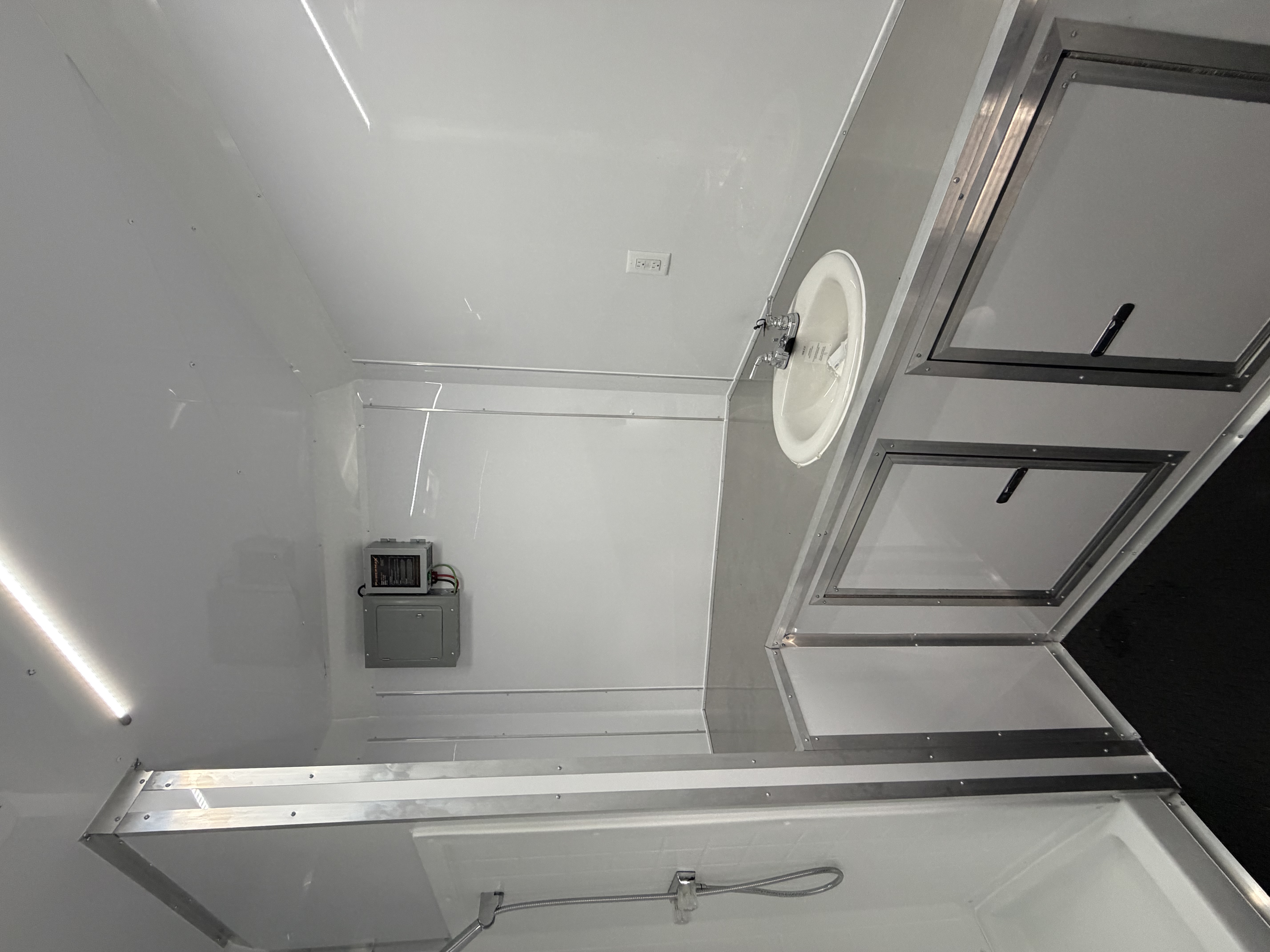 2026 8.5x36 TTA 2026 Panther Cargo 8.5x36TTA5 Race Trailer Toyhauler Charcoal — photo 9 of 17