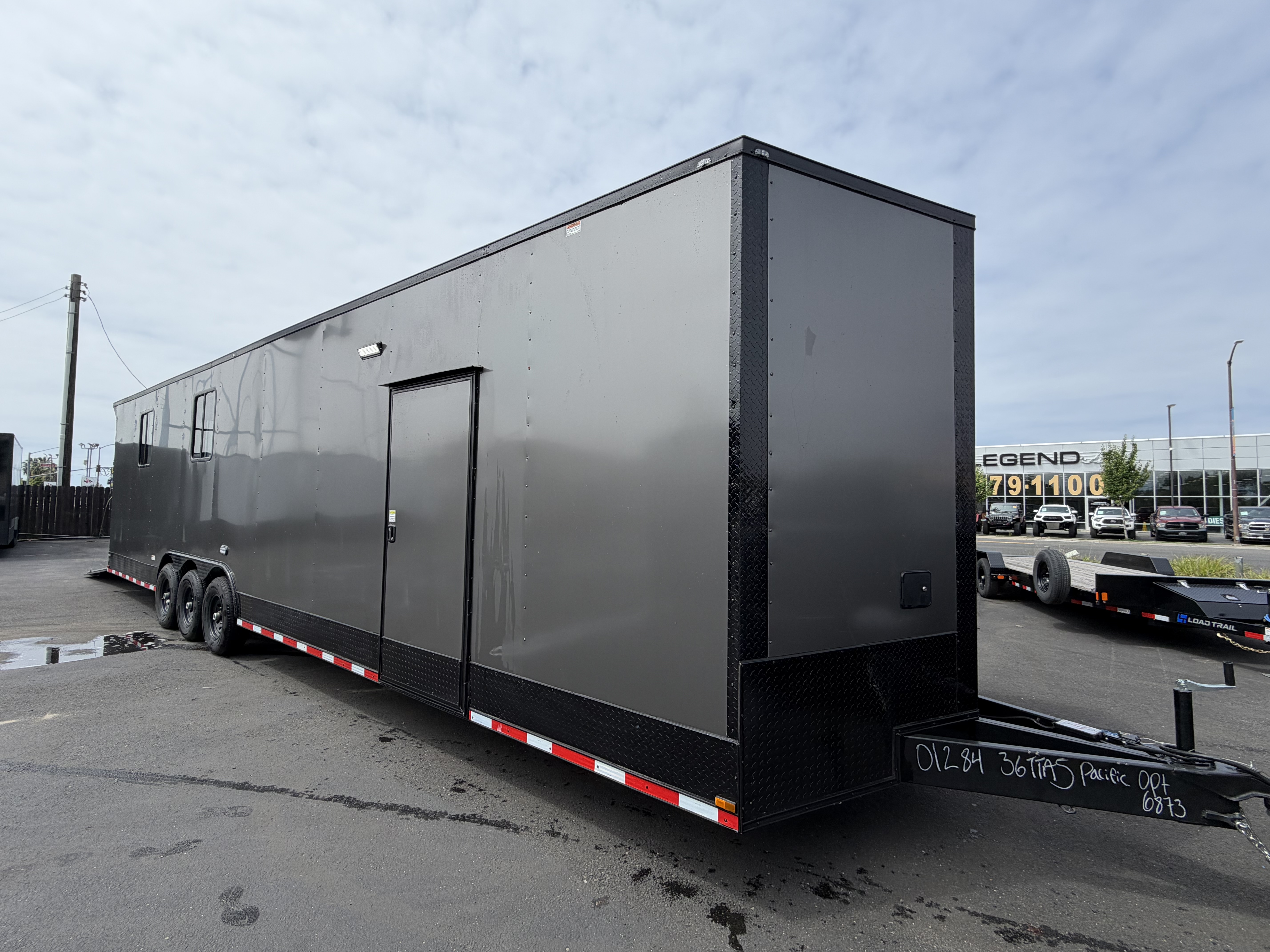 2026 8.5x36 TTA 2026 Panther Cargo 8.5x36TTA5 Race Trailer Toyhauler Charcoal — photo 1 of 17
