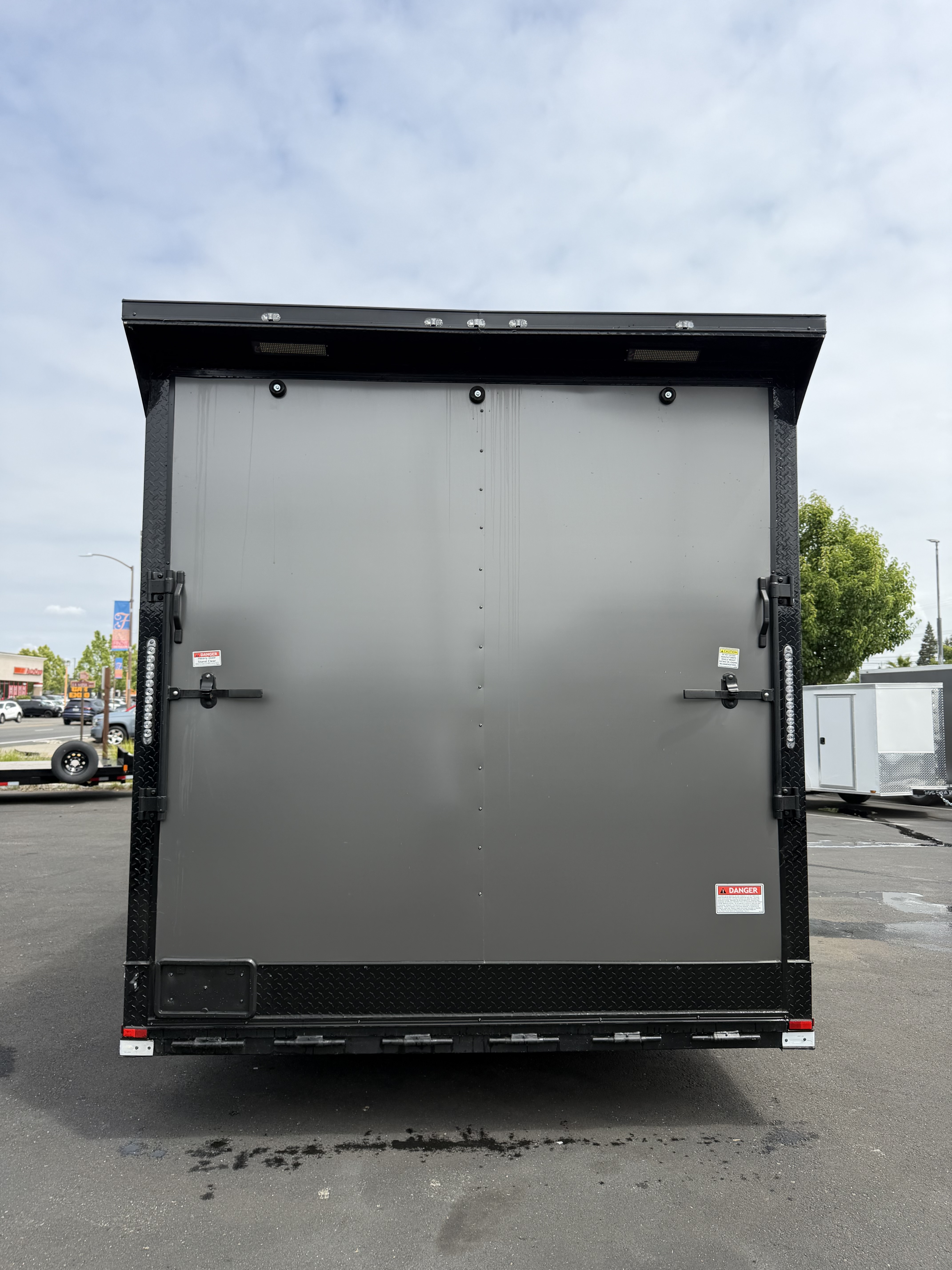2026 8.5x36 TTA 2026 Panther Cargo 8.5x36TTA5 Race Trailer Toyhauler Charcoal — photo 15 of 17