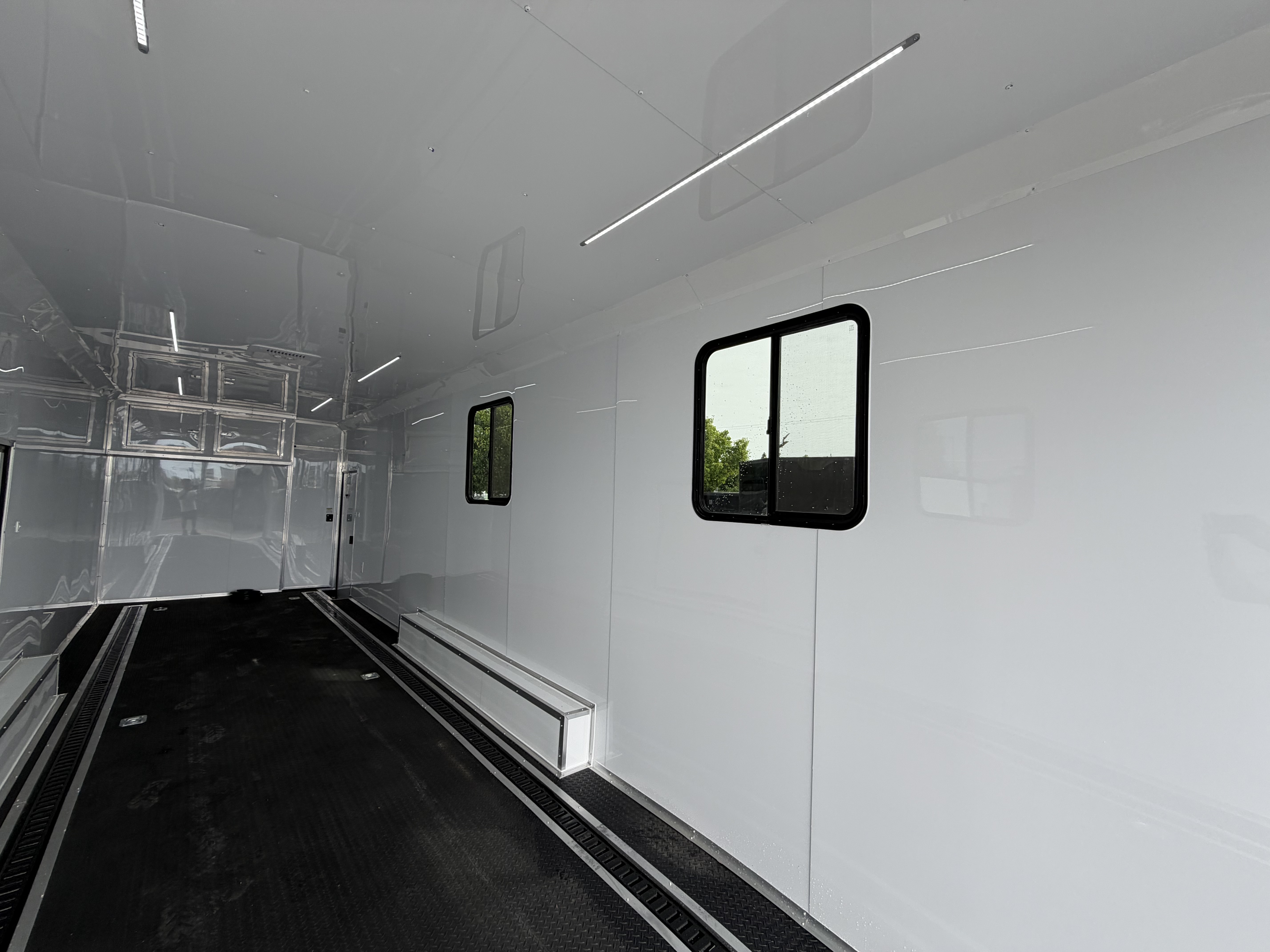 2026 8.5x36 TTA 2026 Panther Cargo 8.5x36TTA5 Race Trailer Toyhauler Charcoal — photo 13 of 17