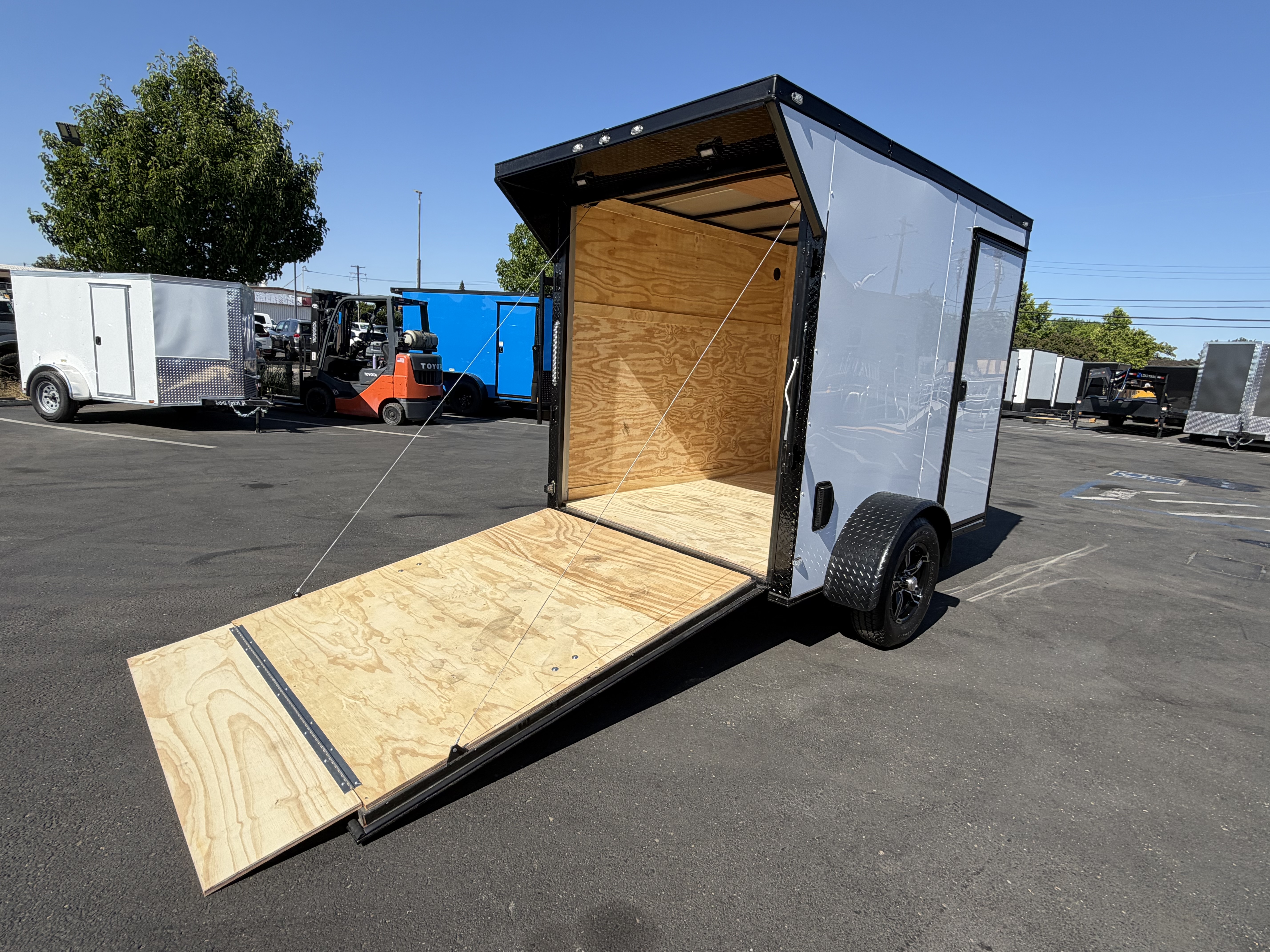 2026 6x8 SA 2026 Panther Cargo 6x8SA White — photo 9 of 11
