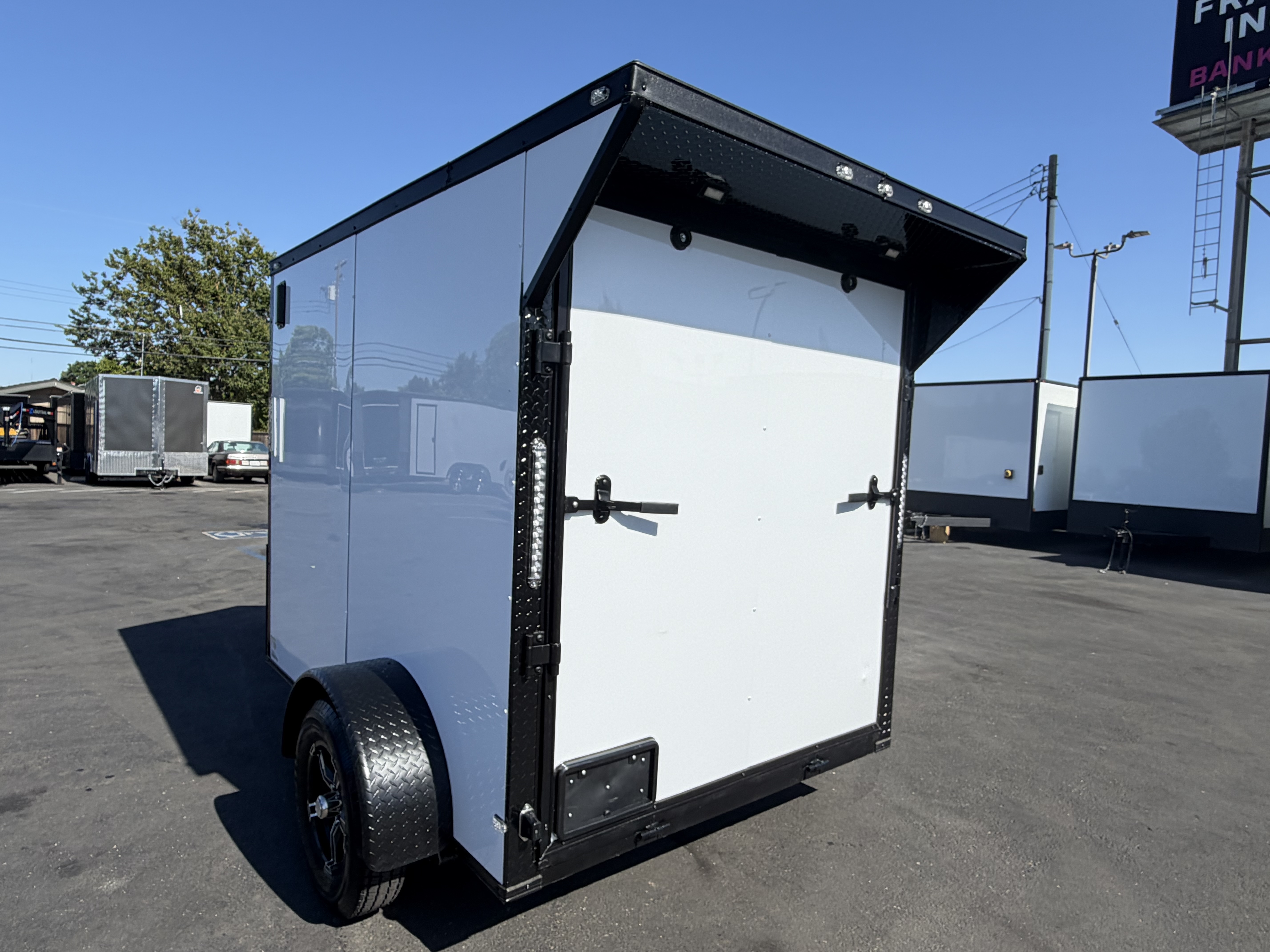 2026 6x8 SA 2026 Panther Cargo 6x8SA White — photo 3 of 11