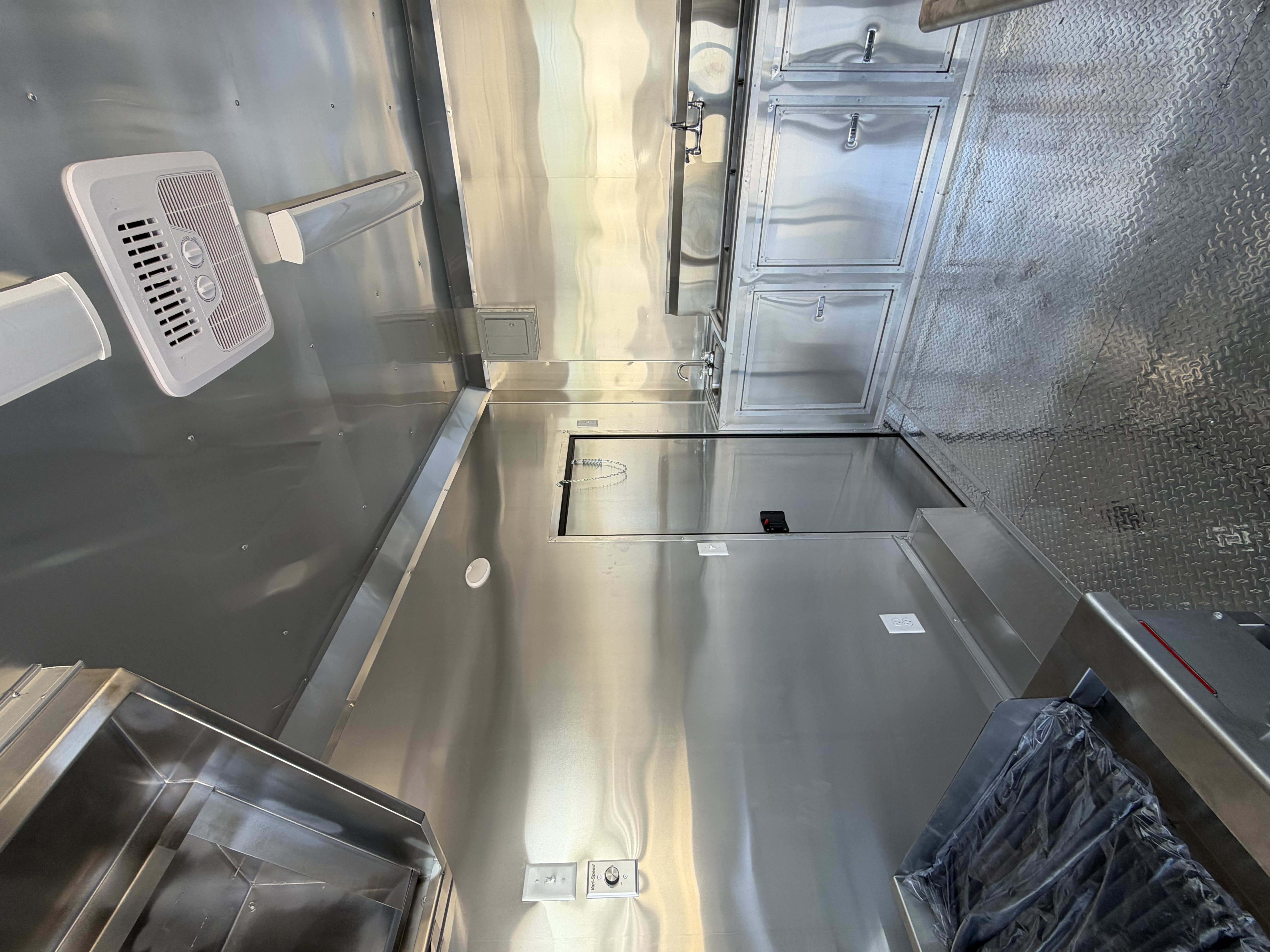 2026 8.5x14 TA 2026 Panther Cargo Concession Trailer White — photo 6 of 11