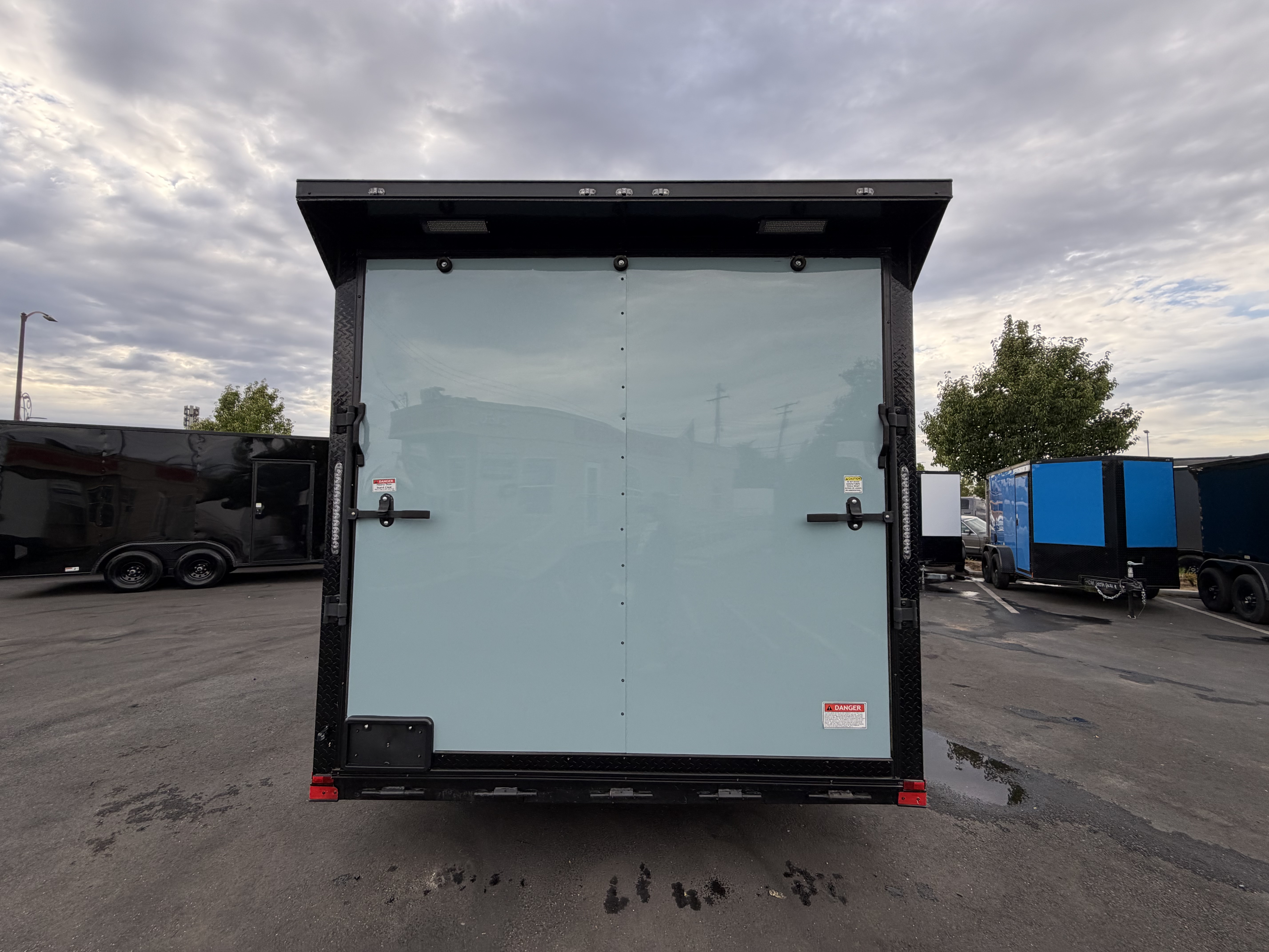 2026 8.5x26 TA 2026 Panther Cargo 8.5x26TA Race Trailer Polar gray — photo 11 of 18