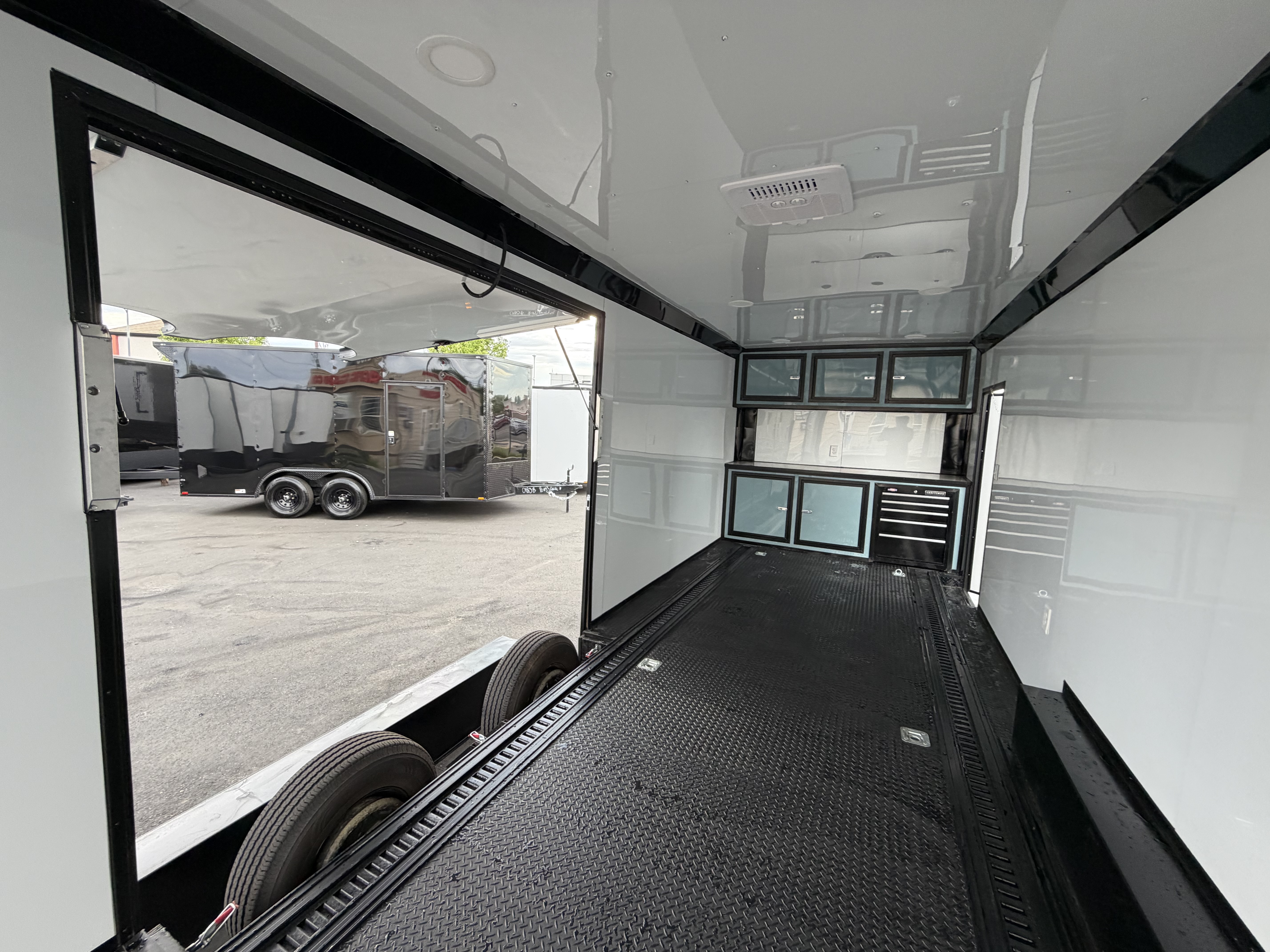 2026 8.5x26 TA 2026 Panther Cargo 8.5x26TA Race Trailer Polar gray — photo 16 of 18