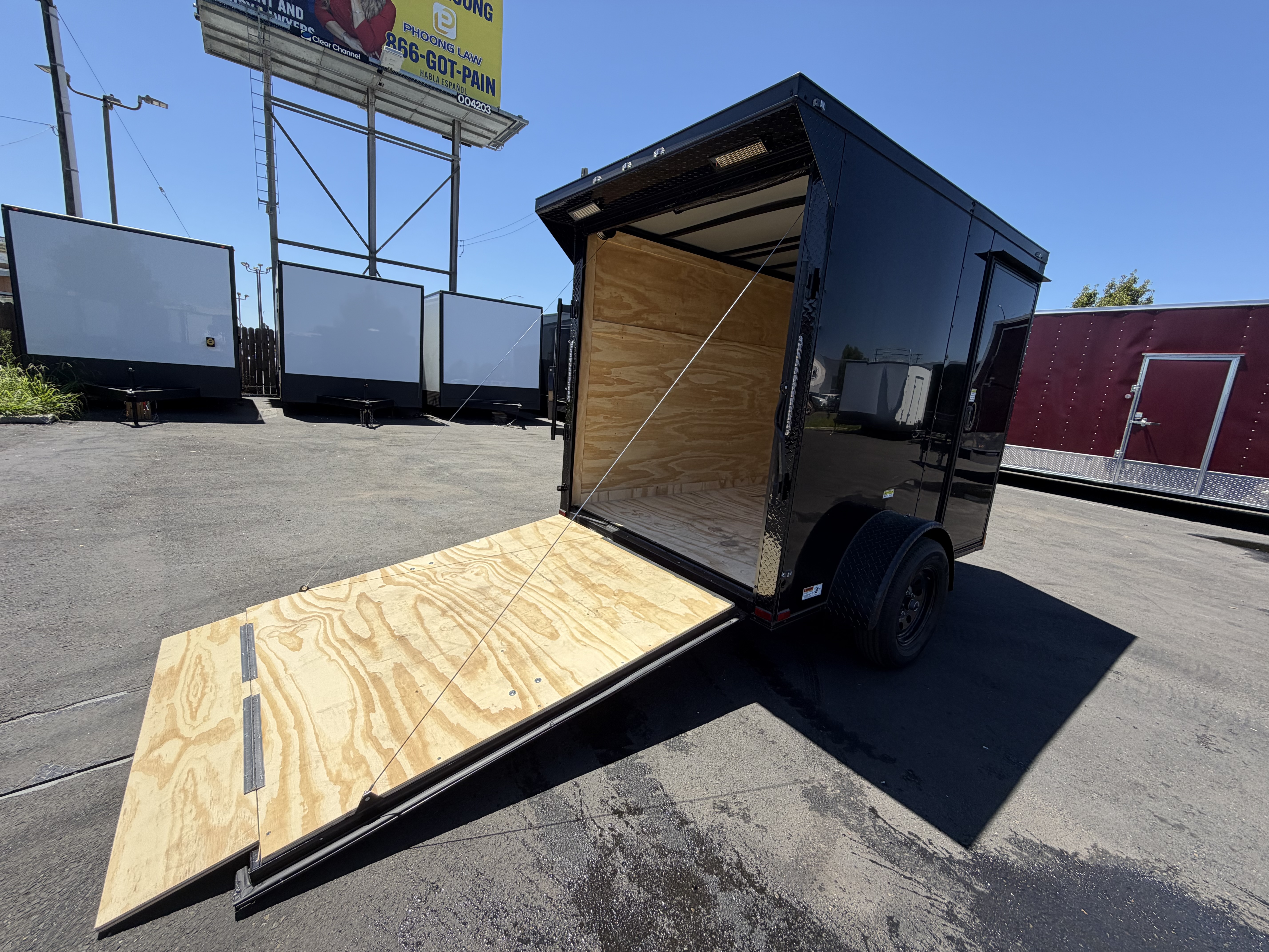 2027 6x8 SA 2027 Panther Cargo 6x8SA Black — photo 9 of 13