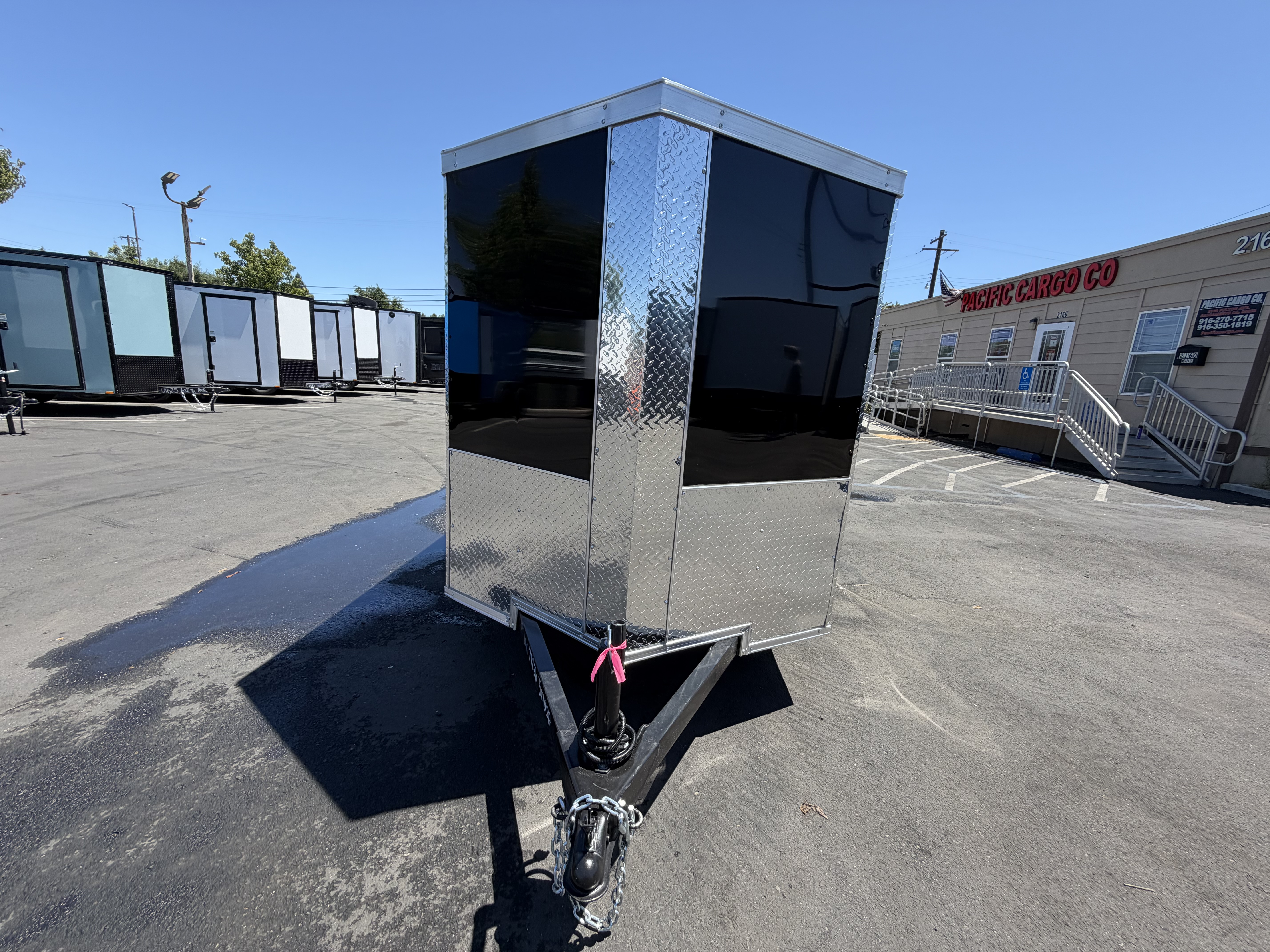2027 5x10 SA 2027 Panther Cargo 5x10SA Black — photo 7 of 11