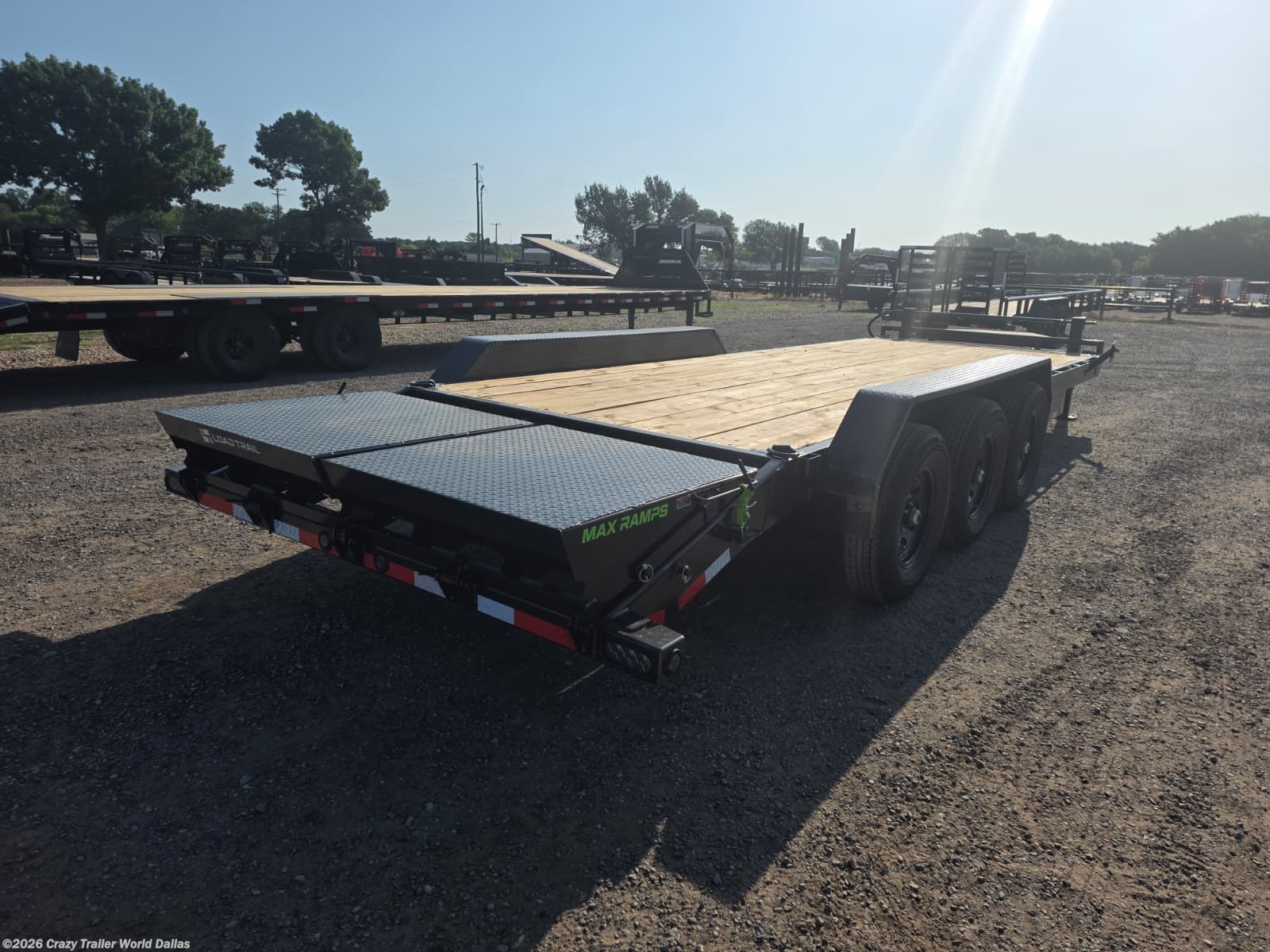 2027 83x24 TTA 2027 Load Trail CH83x24 Equipment Trailer Black — photo 3 of 17