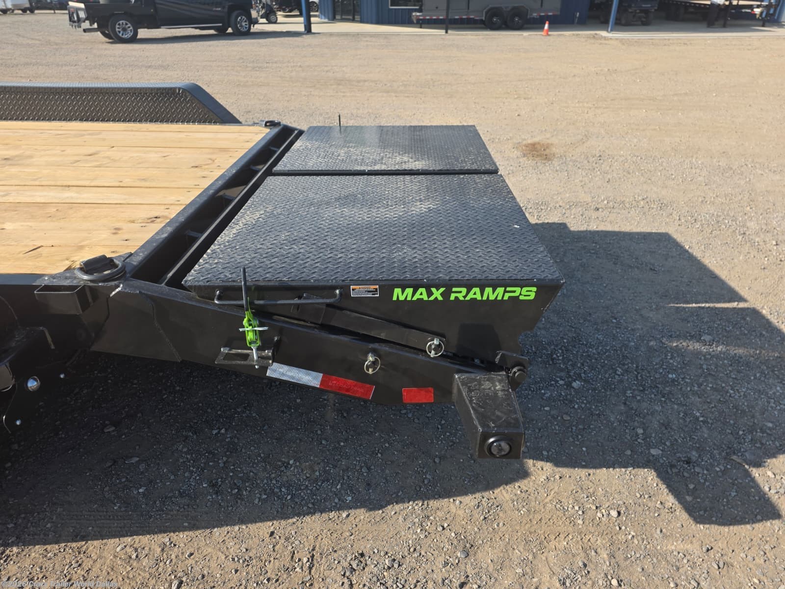 2027 83x24 TTA 2027 Load Trail CH83x24 Equipment Trailer Black — photo 6 of 17