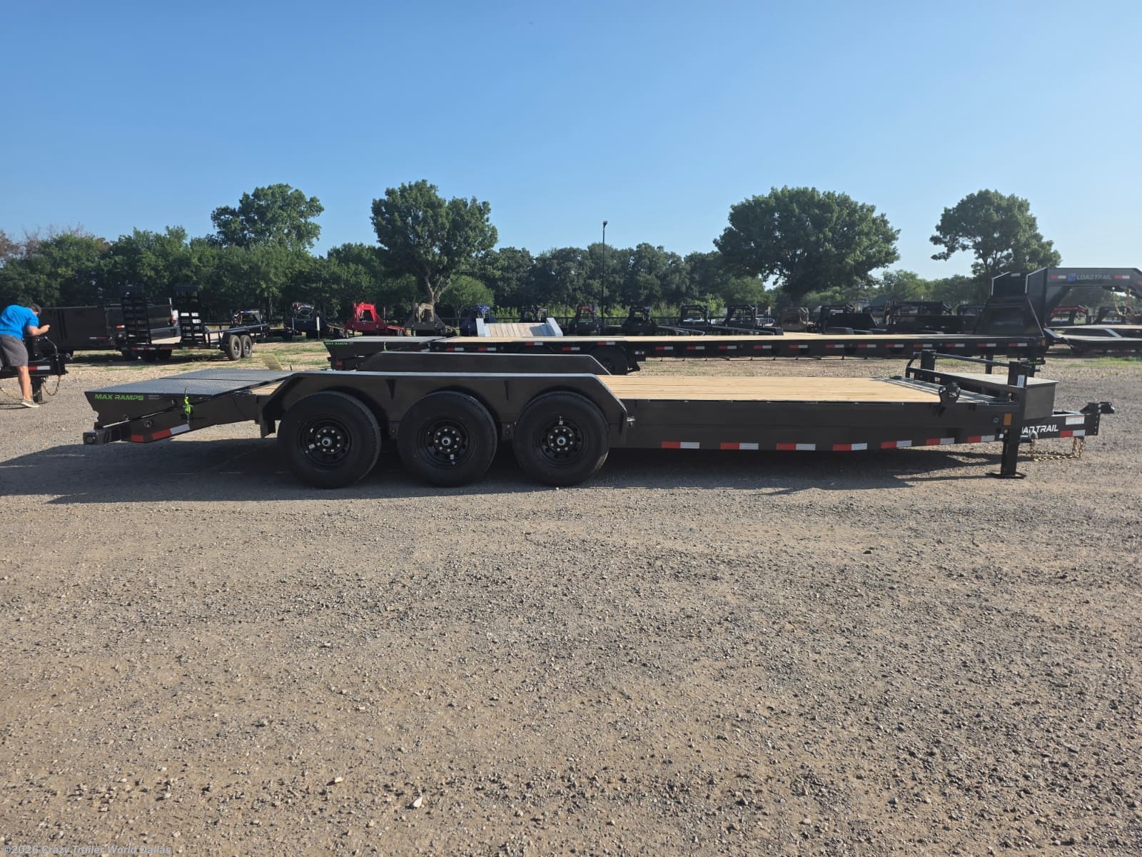 2027 83x24 TTA 2027 Load Trail CH83x24 Equipment Trailer Black — photo 1 of 17