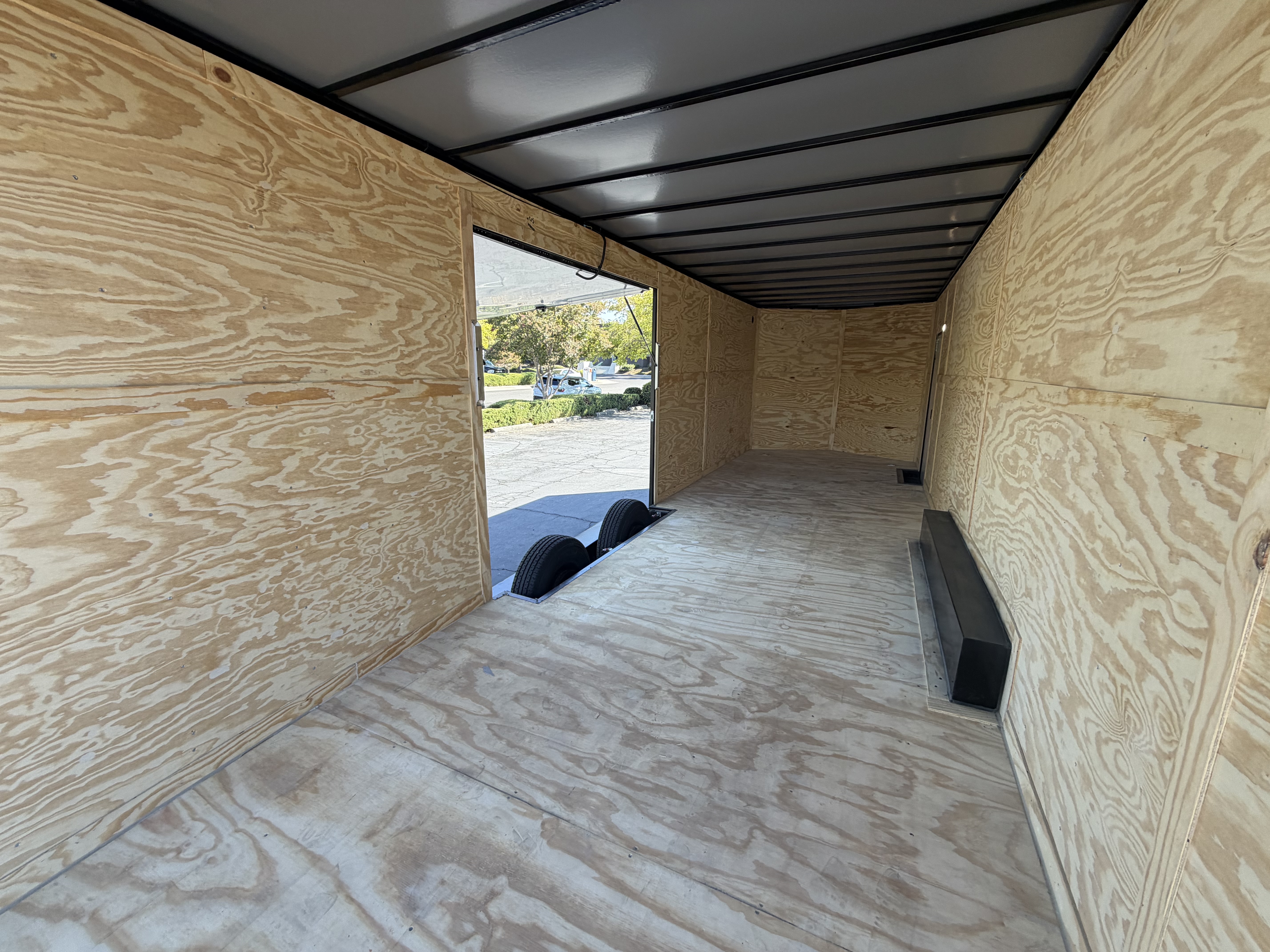 2027 8.5x28 TA 2027 Panther Cargo 8.5x28TA Gullwing Side Door White — photo 11 of 15