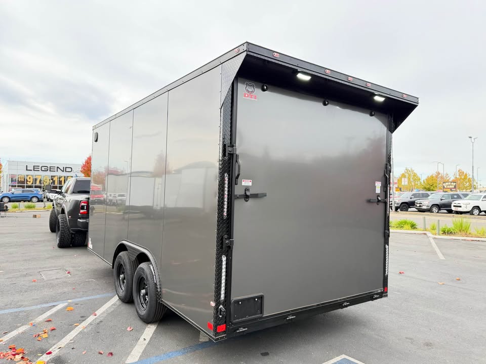 2026 Enclosed Carhauler Toyhauler 8.5x16TA