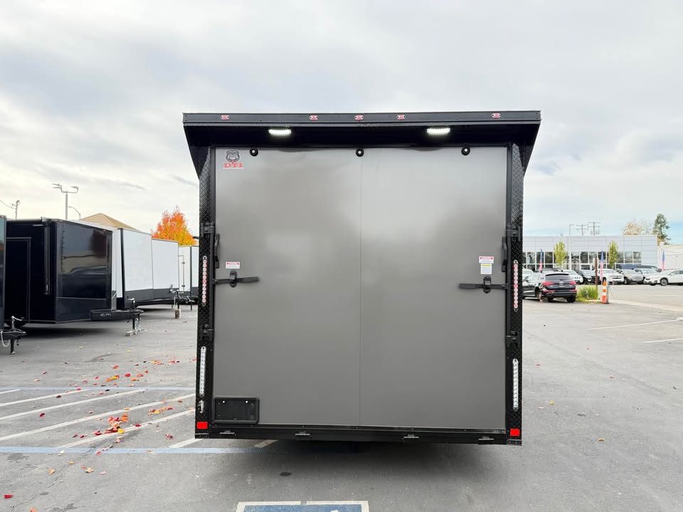 2026 Enclosed Carhauler Toyhauler 8.5x16TA