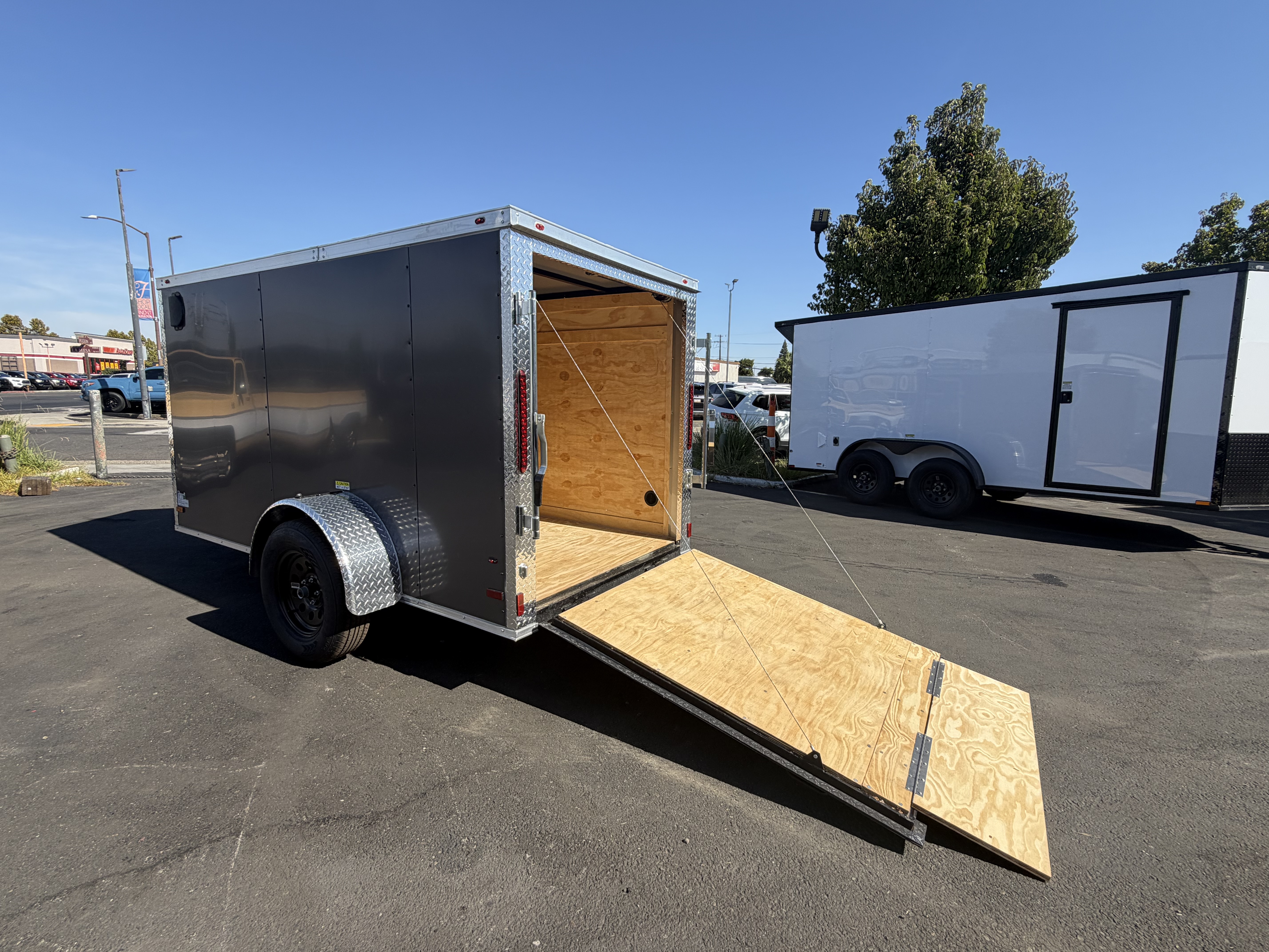 2027 5x10 SA 2027 Panther Cargo 5x10SA Charcoal — photo 8 of 12