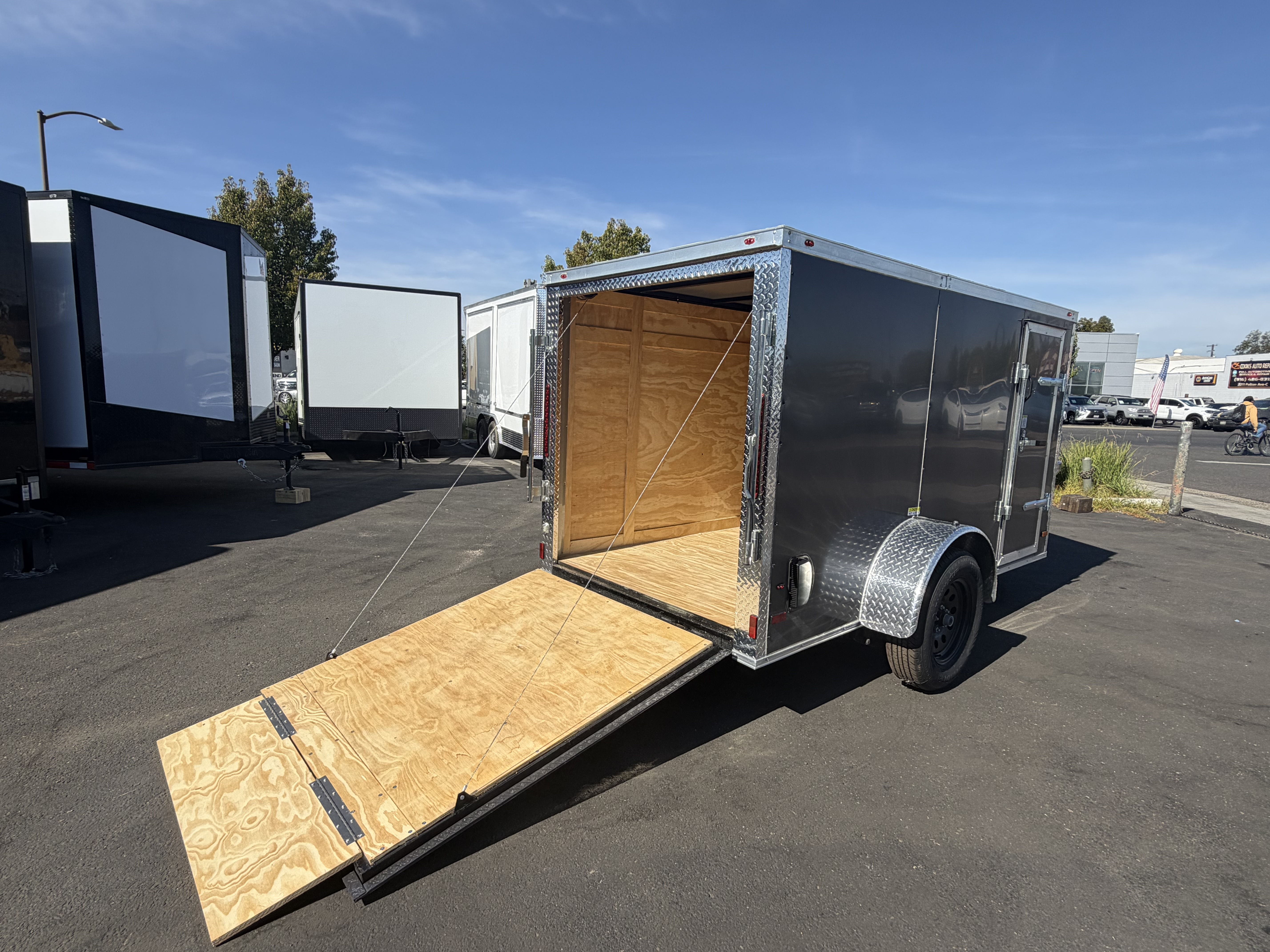 2027 5x10 SA 2027 Panther Cargo 5x10SA Charcoal — photo 11 of 12